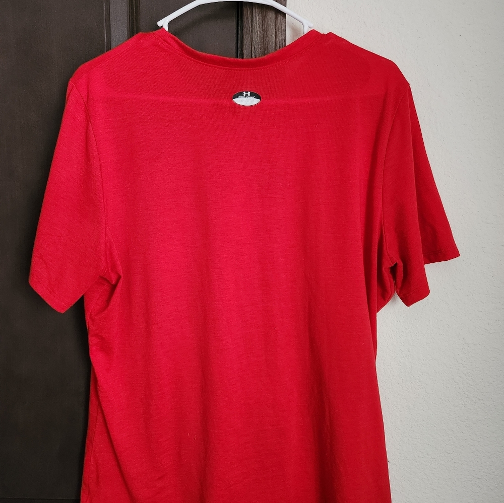 Under Armor tee - Picture 2 of 3